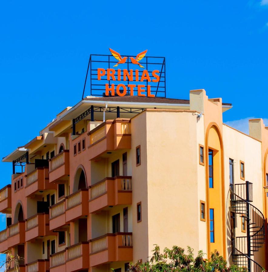 Prinias Hotel 키수무 외부 사진