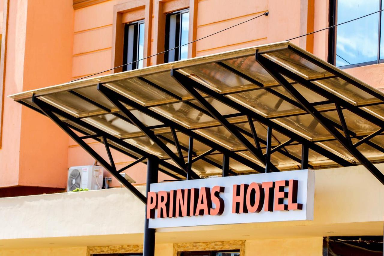 Prinias Hotel 키수무 외부 사진